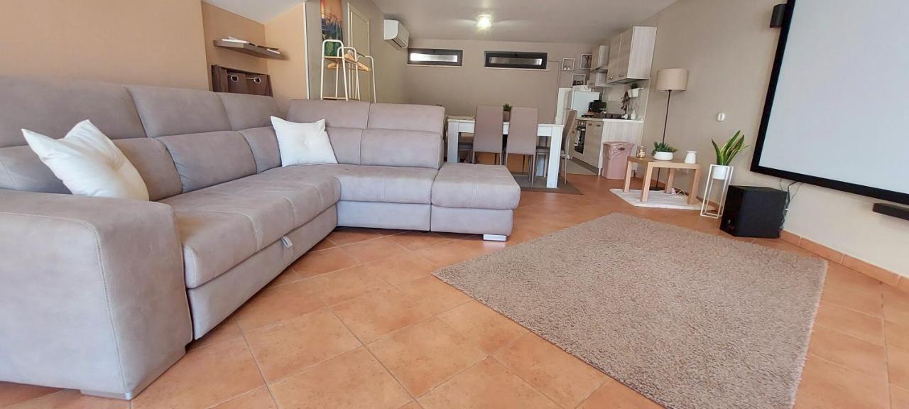 Casa Vacanza A 11 Km Dall'Aeroporto Di Palermo Carini Extérieur photo