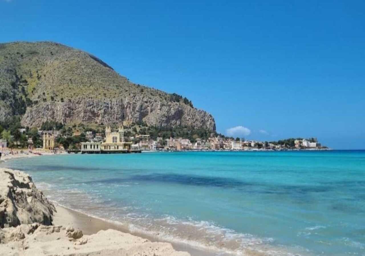 Casa Vacanza A 11 Km Dall'Aeroporto Di Palermo Carini Extérieur photo